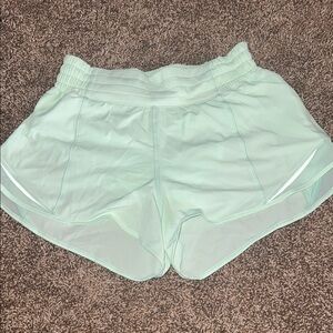 Lululemon Hotty Hot High-Rise Lined Short 2.5”